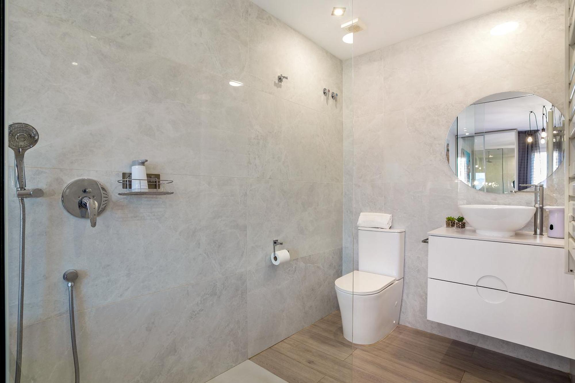 Sky Suites Alicante Buitenkant foto
